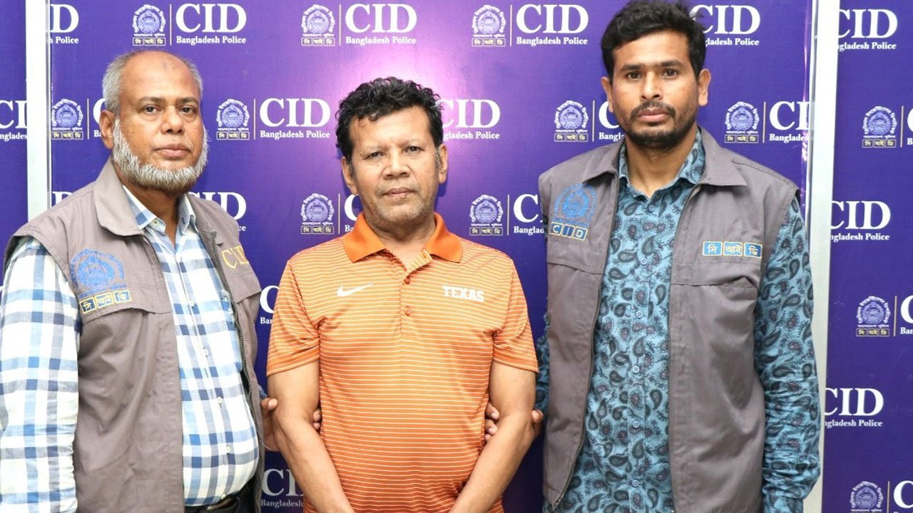 সাবেক মেয়রের বিশেষ প্রতিনিধি গ্রেফতার